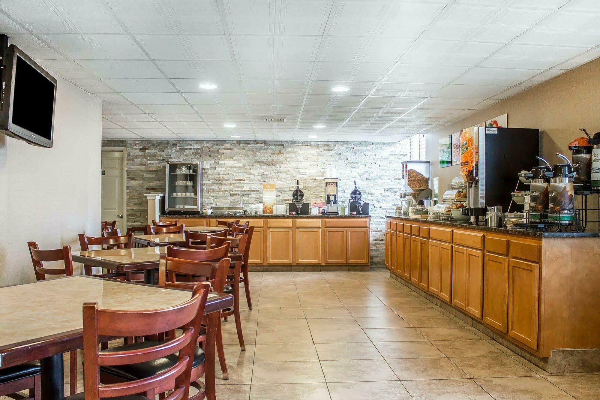 Baymont By Wyndham Scranton Dunmore Buitenkant foto
